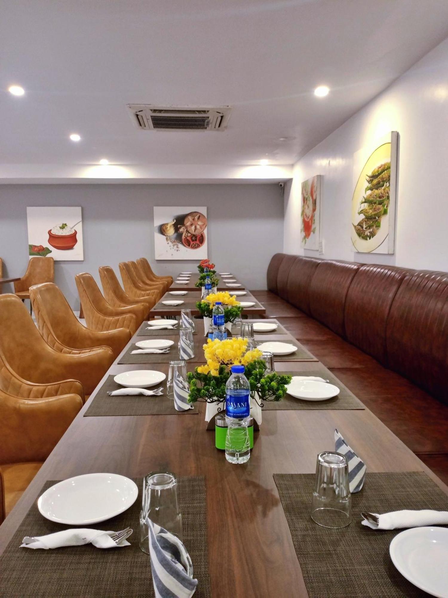 Aamantran Residency Hotel, Sohna Road, Sector 49, Gurugram Gurgaon Extérieur photo